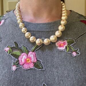 Elegant Cultured Pearl Necklace with 14 KT Clasp